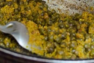 step8of1 thumb Hara chana masala – Green chickpeas curry
